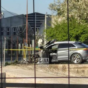 Izgorio skupocjeni Audi Q8 u Sarajevu, ne zna se kako je došlo do požara