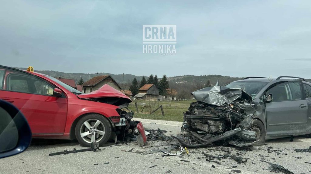 Teška nesreća kod Pala: Dvije osobe povrijeđene i hitno prebačene u bolnicu