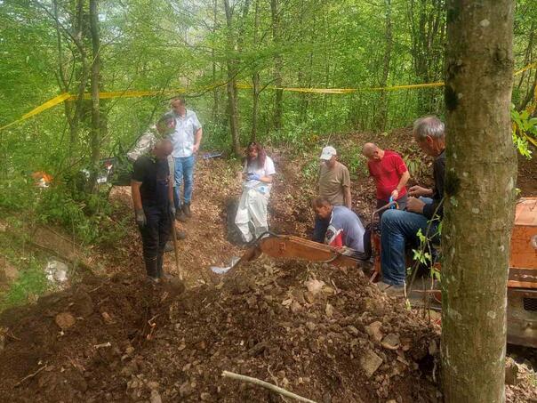 Otkriveni posmrtni ostaci četiri bošnjačke žrtve u Prijedoru