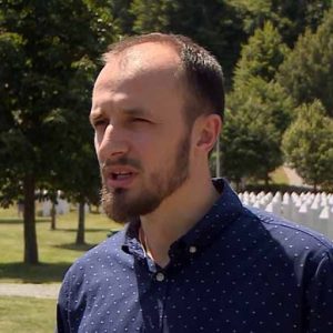 Efendija Hrustanović: “I tako dok raspravljaju o Srebrenici, naš grad polahko a tiho nestaje i umire”