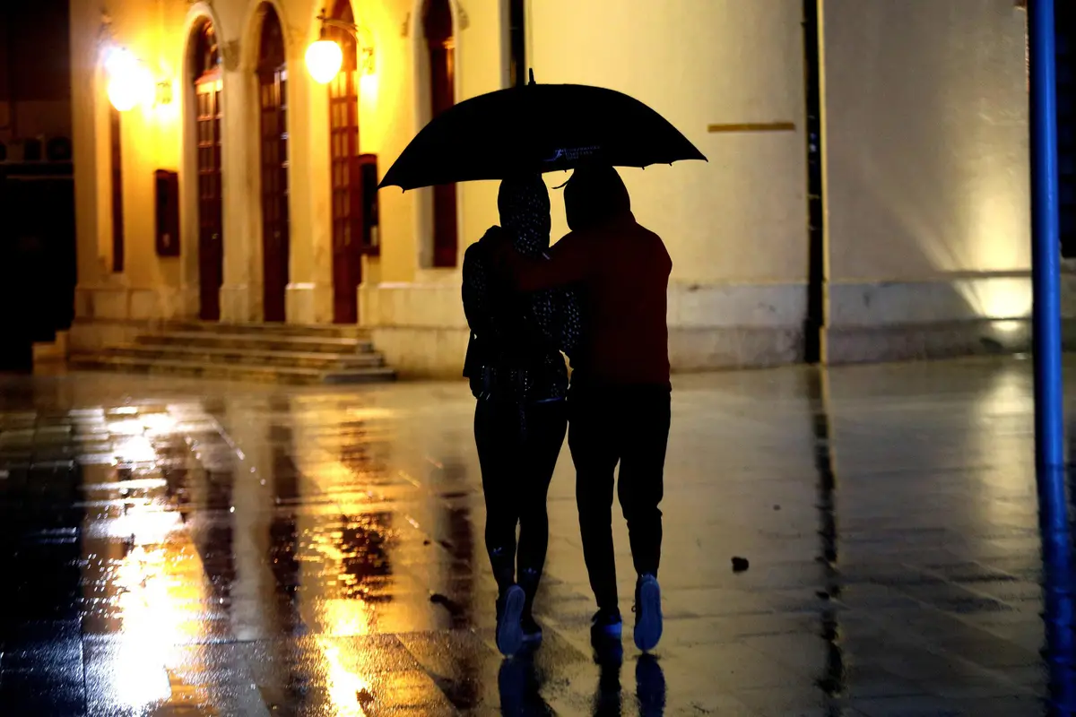 Stabilizacija vremena nije na vidiku: Kiša, pljuskovi i moguća nevremena širom zemlje