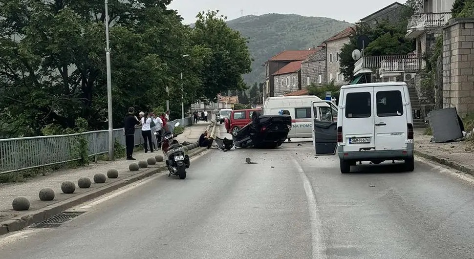 Mladić (18) poginuo u stravičnoj nesreći u Trebinju