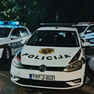 Neko u Sarajevu autom udario 81-godišnjakinju i pobjegao, policija ga traži