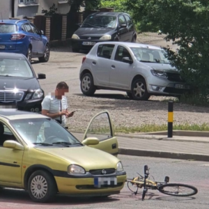 Sudar automobila i bicikliste u Bijeljini: Učesnici nezgode bez povreda