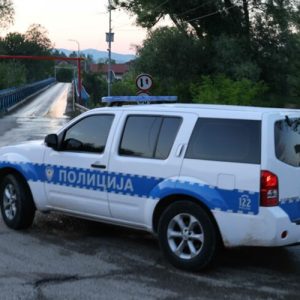 74-godišnjak biciklom sletio s puta, upao u kanal i poginuo