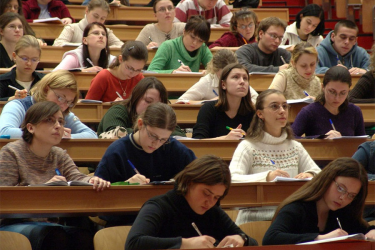 Hoće li zakon o zapošljavanju studenata pomoći u rješavanju nedostatka radne snage u BiH?