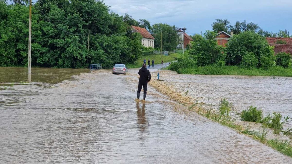 Tragedija u Hrvatskoj: Starija žena izgubila život u poplavi nakon nevremena