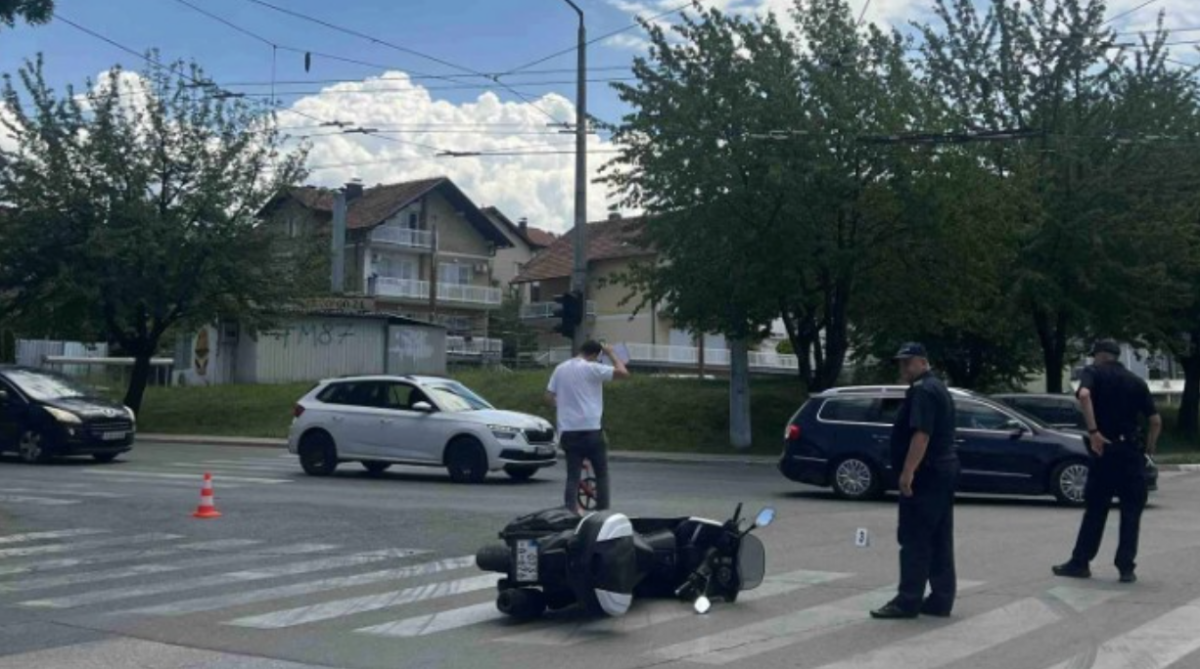 Saobraćajna nesreća u Sarajevu: Motocikl u sudaru, uviđaj u toku