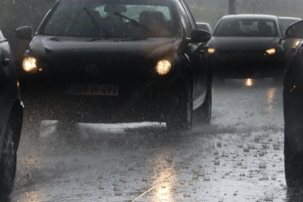 Kiša i grad iznenadili Sarajevo, upaljen meteoalarm