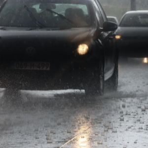 Kiša i grad iznenadili Sarajevo, upaljen meteoalarm