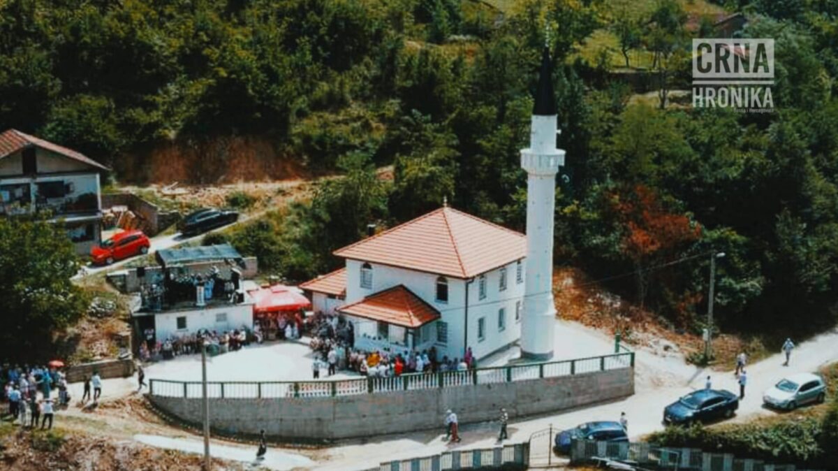 Džematlije ogorčene jer IZ organizuje ručak u restoranu u kojem se služi alkohol