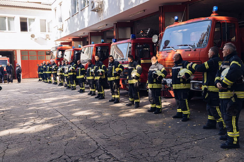 Mostarski vatrogasci u borbi sa zmijama i požarima: nabavljen specijalizirani alat za uklanjanje zmija