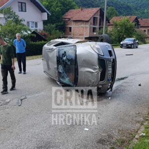 Tragedija u Visokom: Maloljetnik (15) uzeo dedino auto, suvozač 16-godišnjak ispao iz vozila