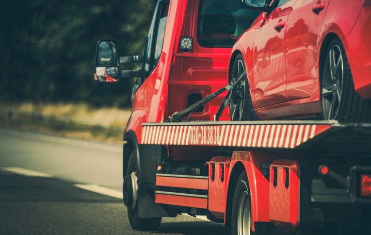 Lažne šlep-službe na cestama: Kruže autoputem i traže automobile koji su pokvareni