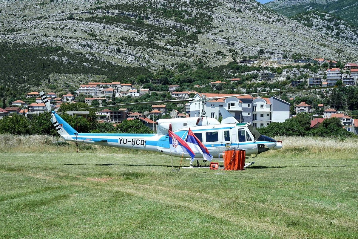 Zašto helikopter iz Srbije ne može da gasi požar u Gacku?