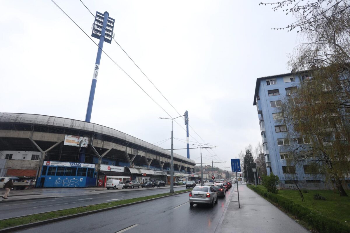 Privremena obustava saobraćaja zbog evropskog meča FK Velež kod stadiona Grbavica