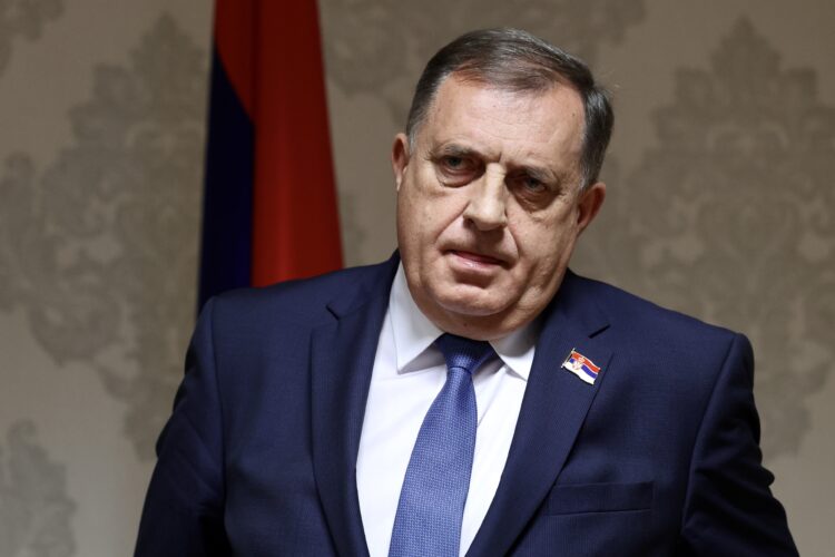 Dodik: Predsjedništvo BiH nećemo ni sljedeći put pitati za defile vojske Srbije