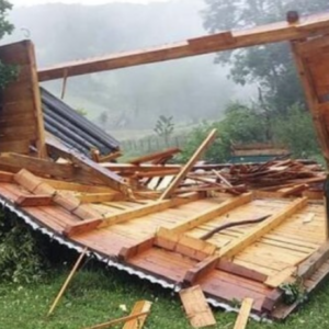 Jako nevrijeme u Travniku ostavilo kuće bez krova