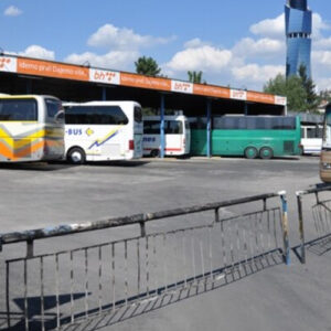 Vozač (39) autobusa kompanije iz Sarajeva brutalno pretukao svoju djevojku (28) na Autobuskoj stanici u Splitu