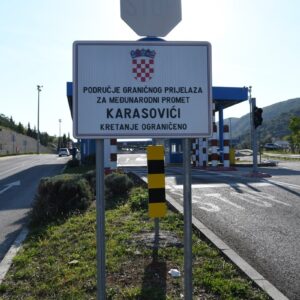 Detalji drame na granici: Pretučeni otac i sin iz Hrvatske, krenuli zaobići kolonu a kažu da su pogrešno shvaćeni