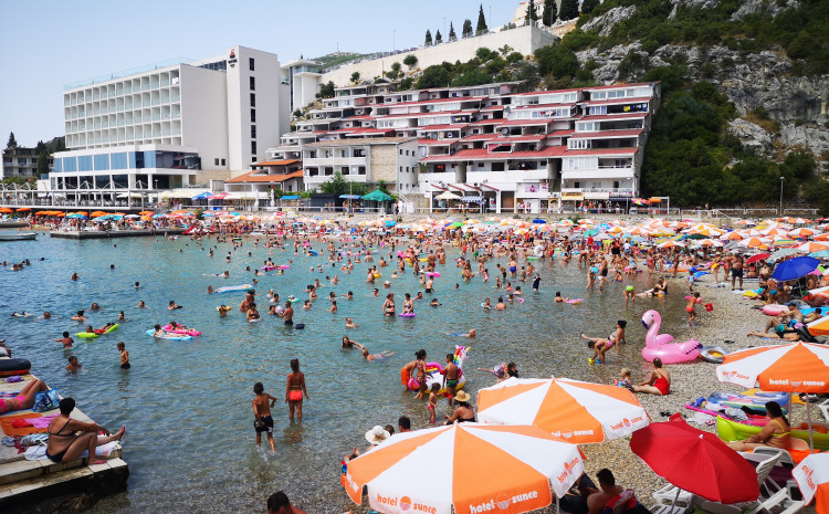 Neumski hotelijeri zadovoljni sezonom, ali izazovi s radnom snagom i dalje prisutni