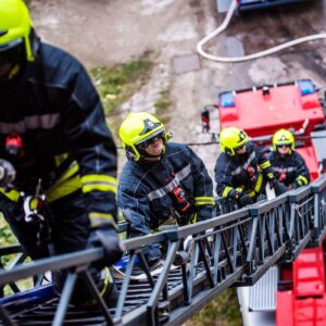 Banjalučki vatrogasci spasili osobu iz septičke jame