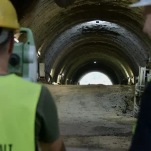 (FOTO) Pogledajte kako izgleda gradilište tunela Kobilja Glava