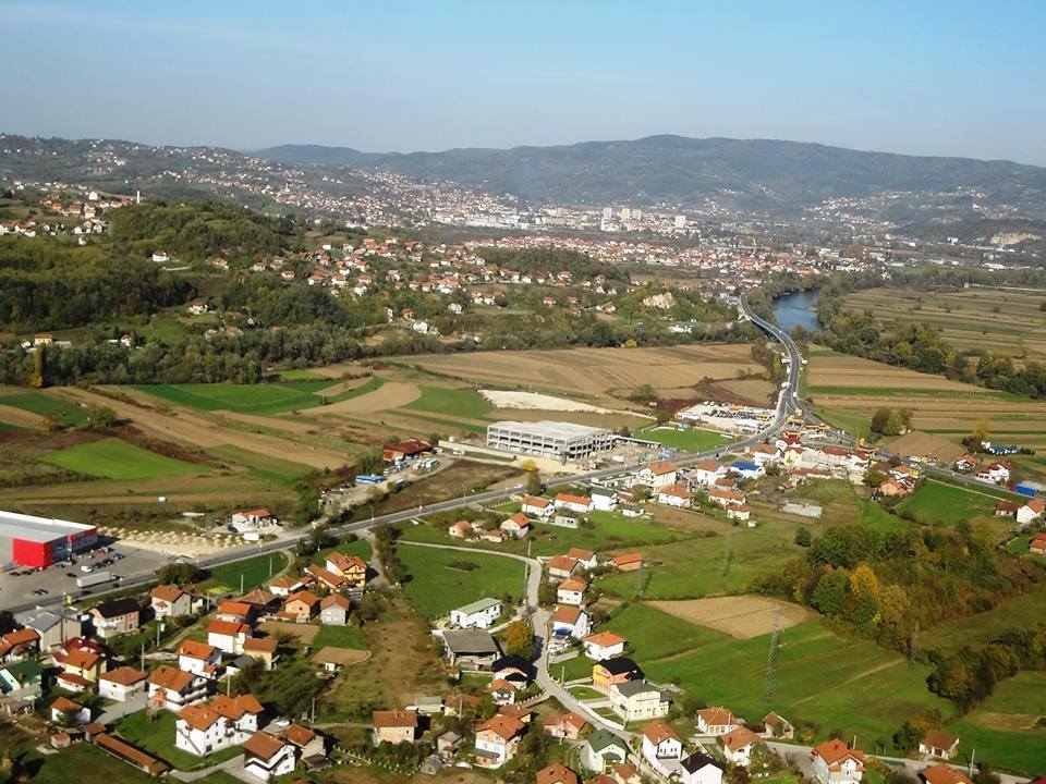 Vlada FBiH na čelu sa Nerminom Nikšićem odlučila je kazniti građane općine Doboj Jug