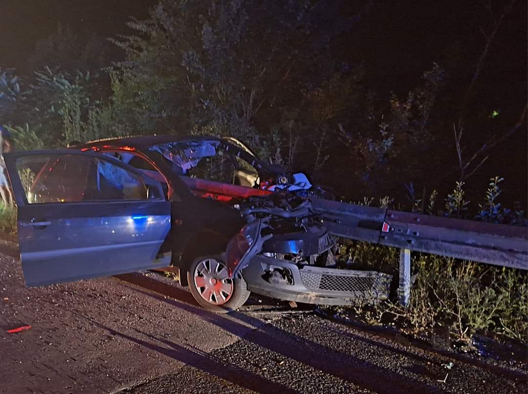 Tragedija u BiH: Autom se zabio u ogradu, život izgubilo 1 lice