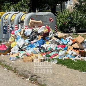 Zeničani ogorčeni čistoćom u gradu: “Već duže vrijeme imamo problem da odvozem smeća”