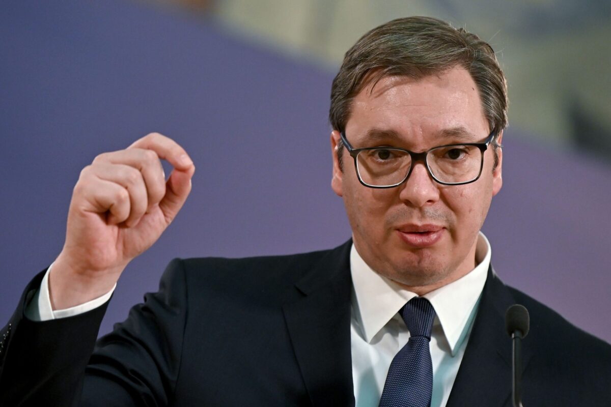 Vučić: Strane sile finansiraju proteste, žele da me sruše