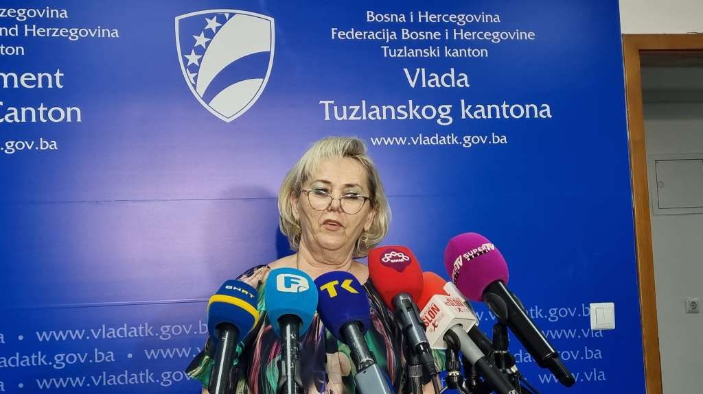 Dobro su se sjetili: Vlada TK izdvojila 400.000 KM za nabavku opreme UKC-a Tuzla