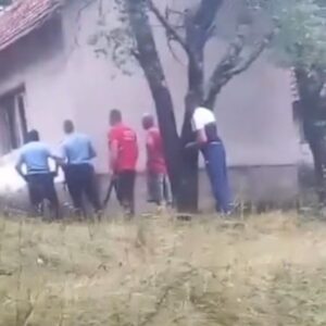 Migrant se zabarikadirao u kući kod Nevesinja: Pucao na policiju, jedan mještanin povrijeđen