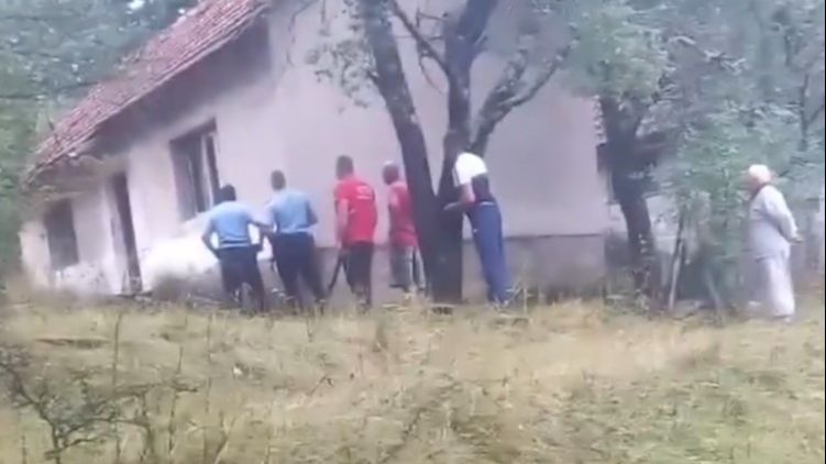 Mještani Nevesinja i dalje potreseni dramom: “Bacao je bombe, pucao na policiju”