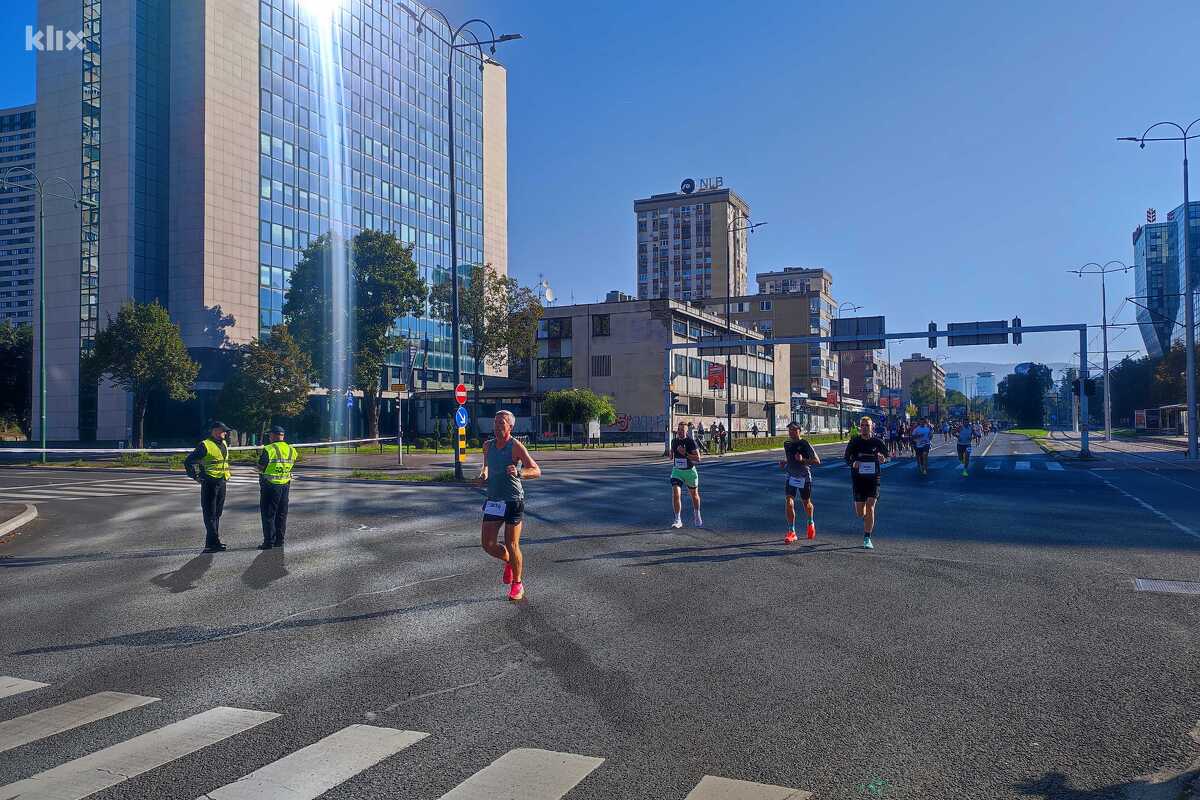 MUP KS nije obavijestio građane da će blokirati veliki broj ulica zbog maratona