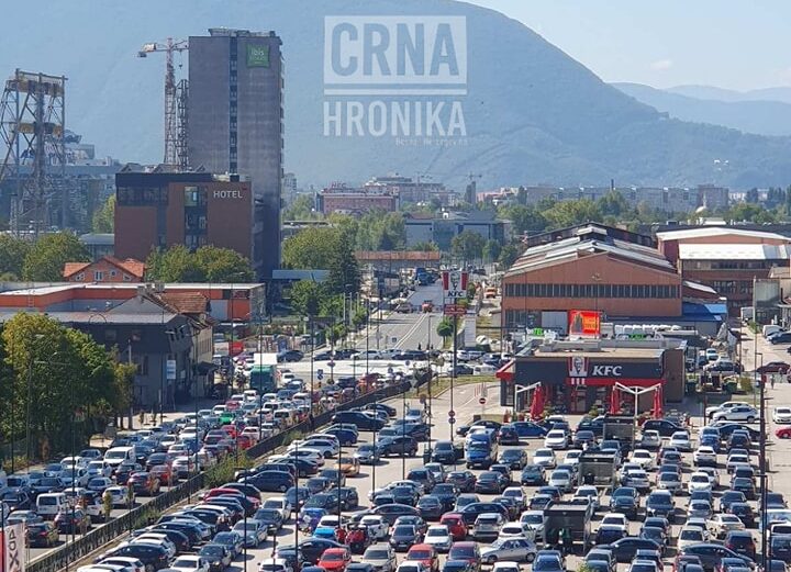 Kolaps u Halilovićima zbog radova na cesti: “Vozači izgubili strpljenje”