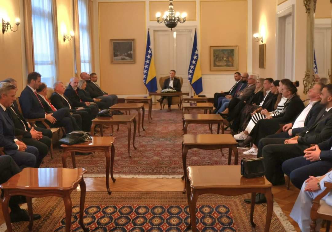 SDP-ovci iz Kaknja potvrdili: Predsjedništvo BiH pretvoreno u stranačku centralu protivno Izbornom zakonu BiH