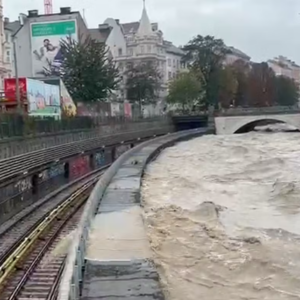 Vrhunac poplava večeras: Kritična situacija u Austriji