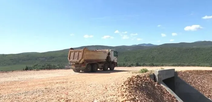 Radovi na izgradnji sjeverne obilaznice iznad Gruda pri kraju