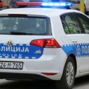 Sokolac: Dva muškarca uhapšena zbog namjere da policajcima zapale automobile