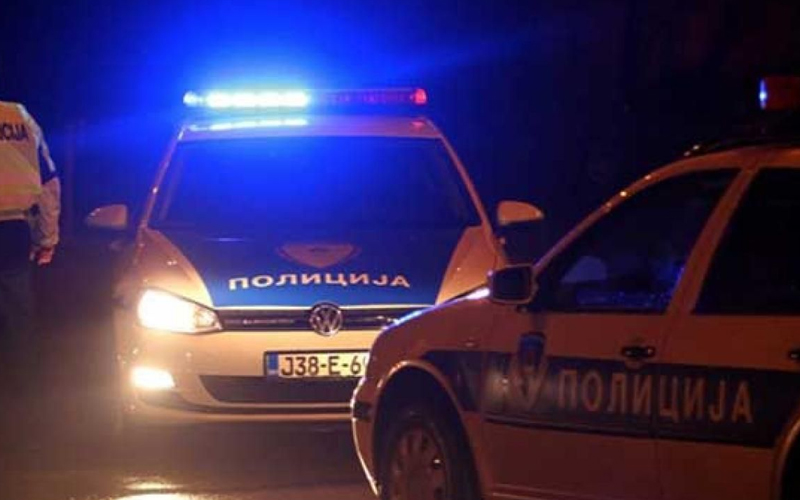 Banjalučanin napao muškarca na pijaci, a onda i policajce