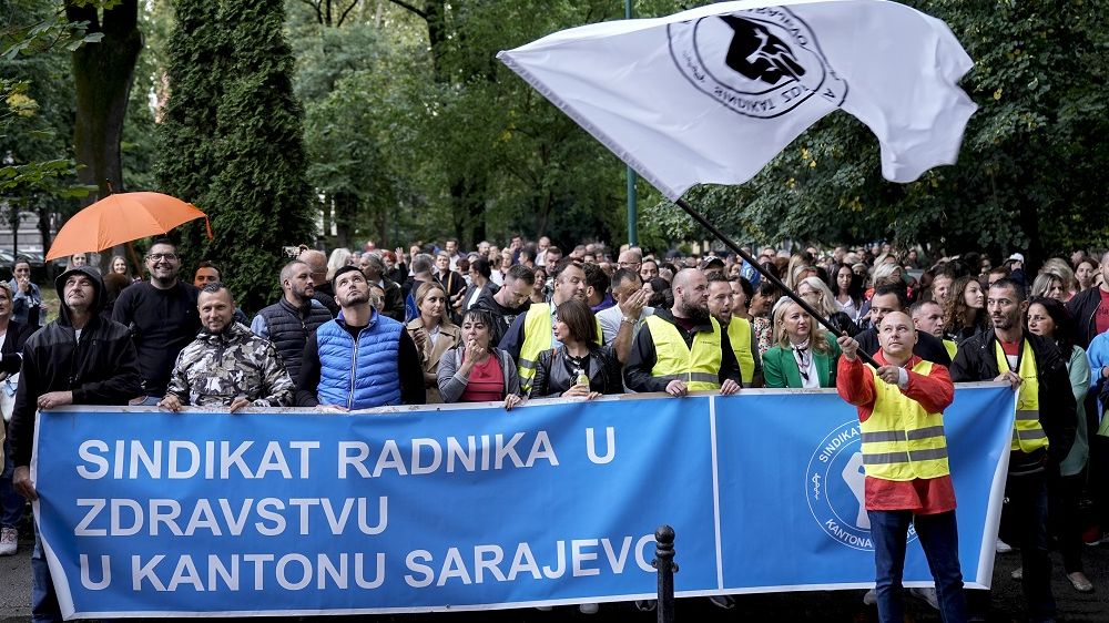 Ministarstvo saobraćaja KS ne dozvoljava da zdravstveni radnici štrajkuju po cesti