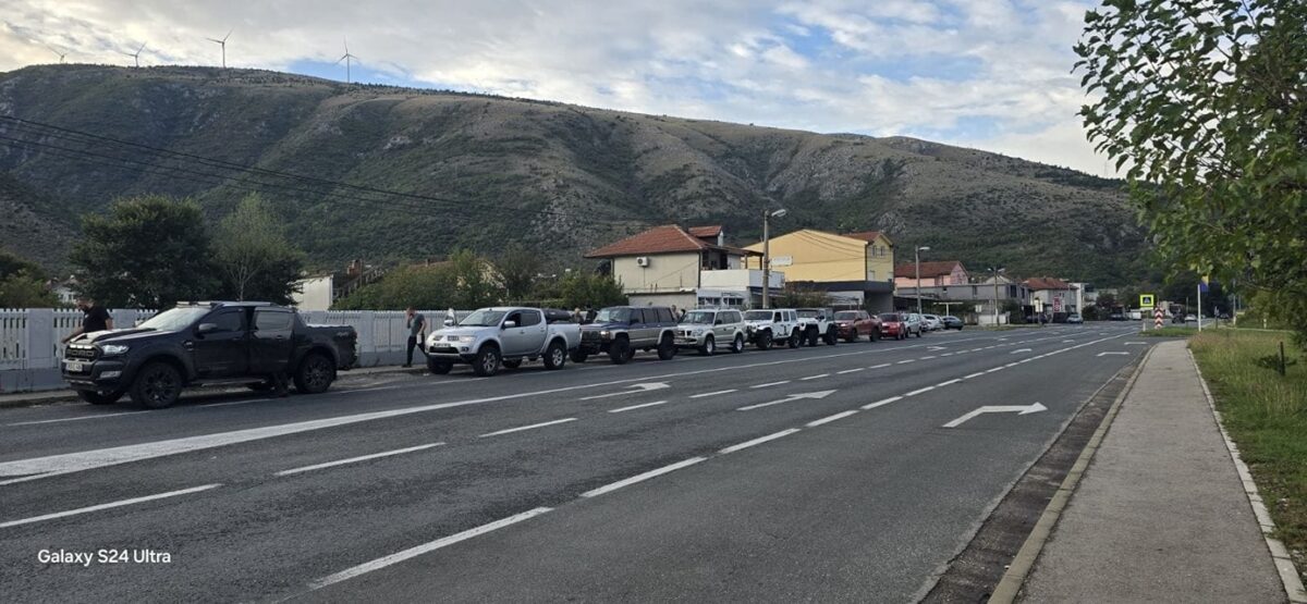 Ljudi velikog srca: Desetak terenskih vozila na putu prema odsječenim mjestima