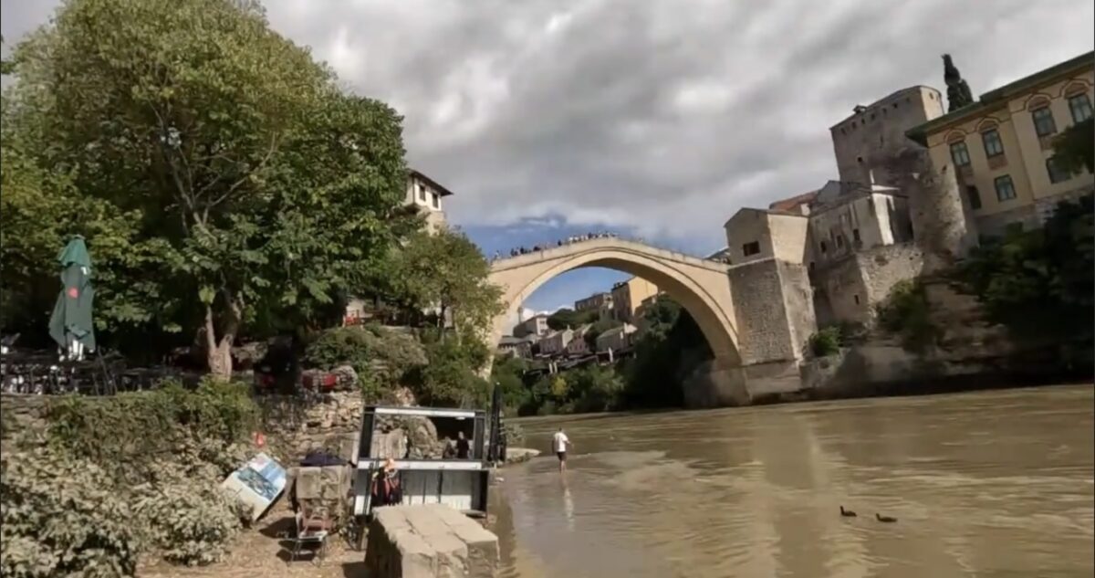 Neretva više nije što je bila: Nekada zelena i čista, a danas je mutna od poplava