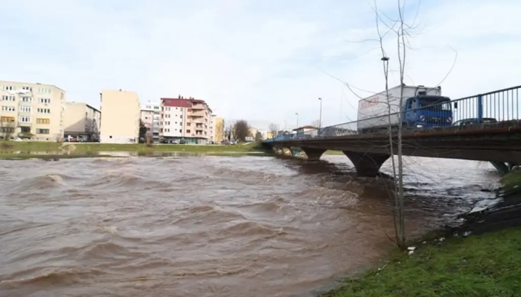 Beživotno tijelo žene izvučeno iz rijeke Željeznice na Ilidži