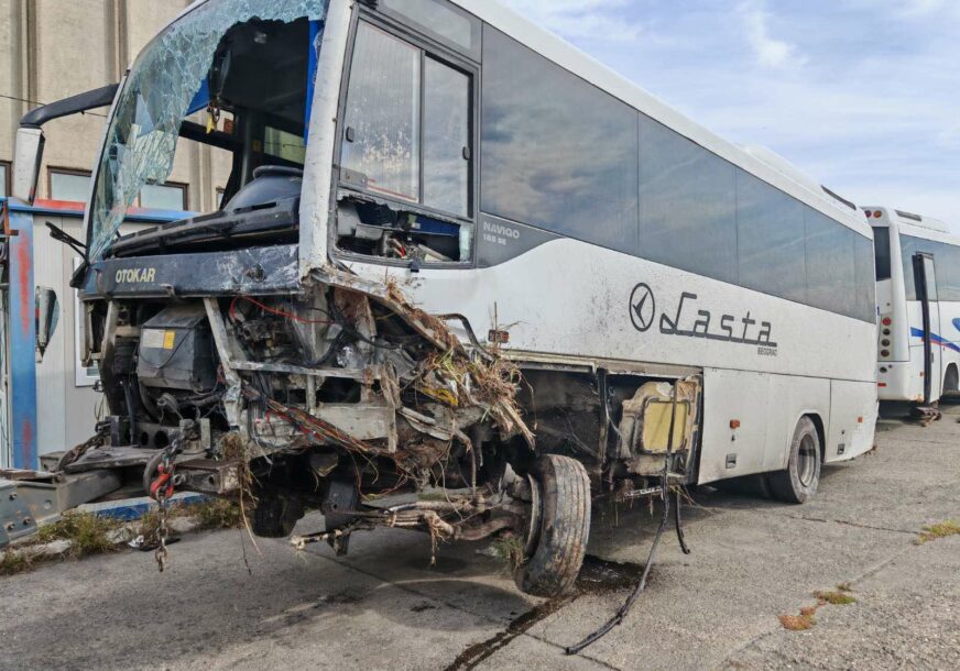 Teška nesreća u Srbiji: 36 povrijeđeni u sudaru autobusa i Opela Corse