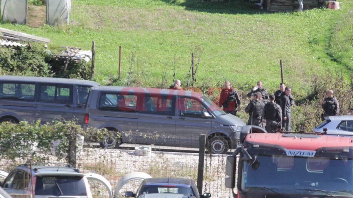 Fotografija iz Tuzle sa mjesta zločina: Majka čekićem ubila kćer