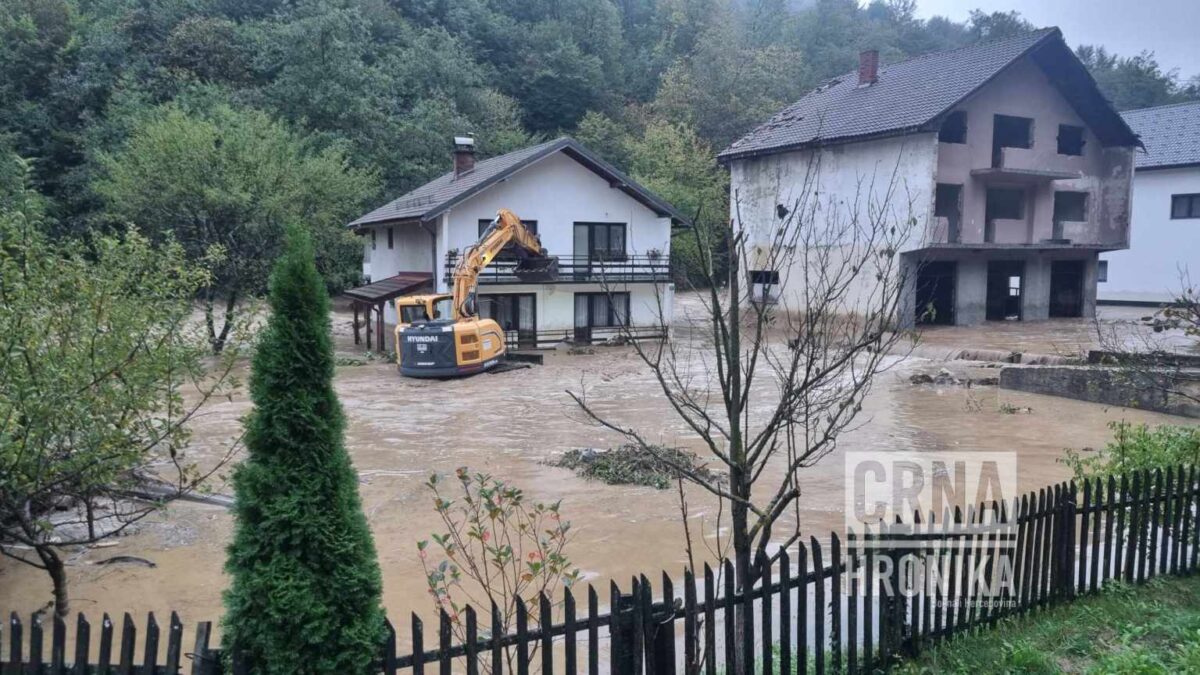 Najgore poplave u posljednjih 40 godina: U Fojnici 500 stanovnika i dalje odsječeno