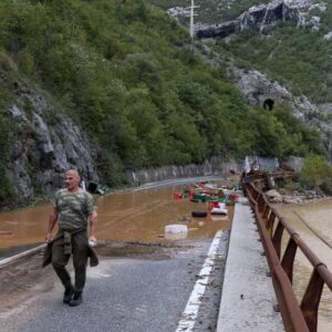 Nakon poplava i odrona: Saobraćaj na putu M17 bi mogao biti pušten u promet tokom noćnih sati