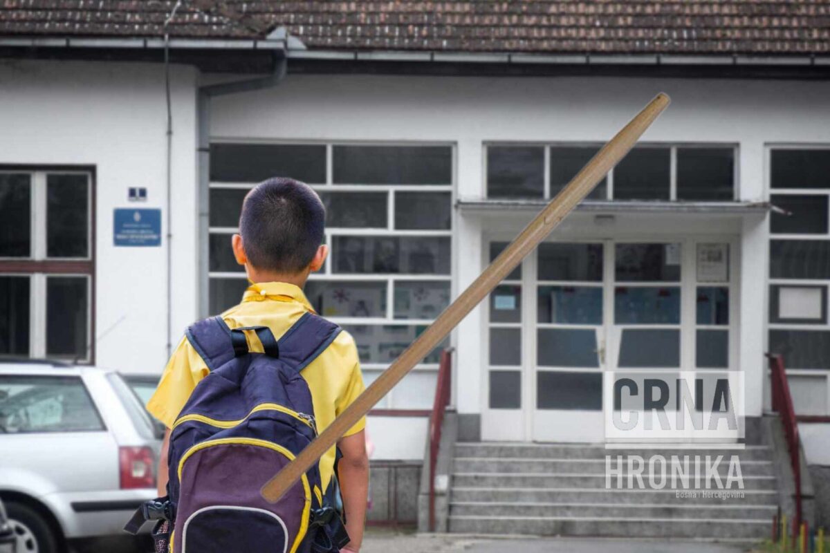 Učenik devetog razreda napao muškarca motkom tokom velikog odmora